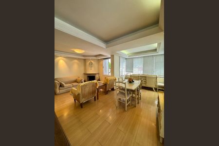 Apartamento para alugar com 3 quartos, 152m² em Higienópolis, Porto Alegre