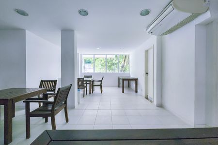 Apartamento à venda com 194m², 3 quartos e 3 vagasÁrea comum - Salão de festas