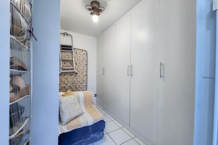 Apartamento à venda com 194m², 3 quartos e 3 vagasQuarto de Serviço 