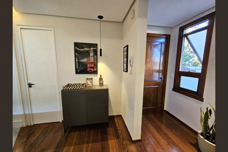 Apartamento para alugar com 72m², 2 quartos e 1 vagaEntrada