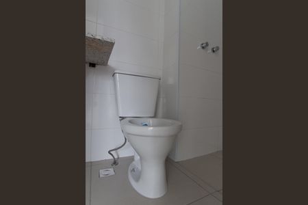 Apartamento para alugar com 46m², 2 quartos e sem vaga Apartamento para alugar com 46m², 2 quartos e sem vagaBanheiro