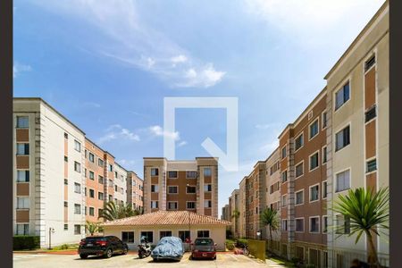 Apartamento para alugar com 47m², 2 quartos e 1 vaga Apartamento para alugar com 47m², 2 quartos e 1 vagaFachada