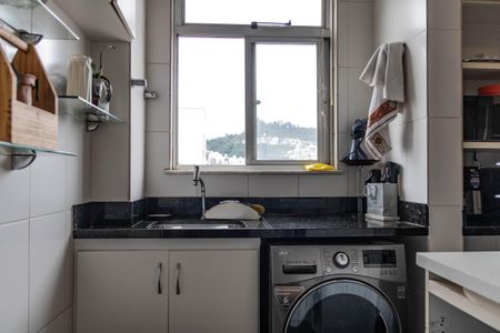 Apartamento à venda com 100m², 3 quartos e 2 vagasÁrea de Serviço