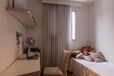 Apartamento à venda com 100m², 3 quartos e 2 vagasQuarto 2