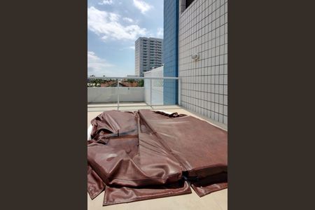 Apartamento para alugar com 80m², 2 quartos e 1 vagaÁrea comum - Piscina