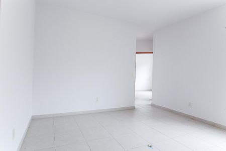 sala de apartamento à venda com 2 quartos, 53m² em Morro do Confisco, Contagem
