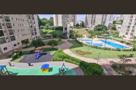 Vista da Sacada de apartamento para alugar com 2 quartos, 57m² em Umuarama, Osasco