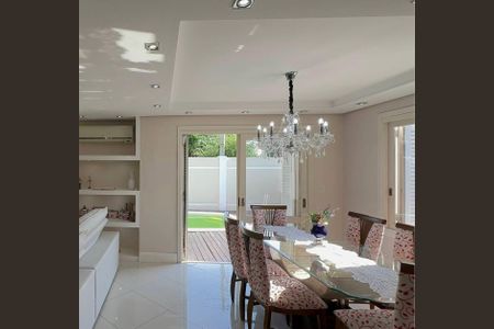 Sala de jantar de casa à venda com 3 quartos, 200m² em Niterói, Canoas
