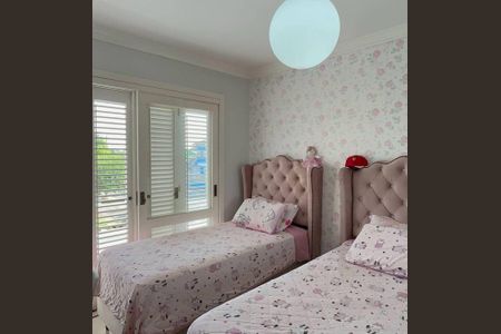 Quarto de casa à venda com 3 quartos, 200m² em Niterói, Canoas