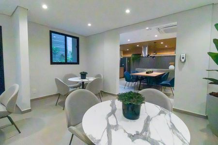 Apartamento para alugar com 45m², 2 quartos e sem vagaÁrea comum - Salão Gourmet