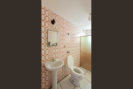 Apartamento à venda com 60m², 2 quartos e sem vaga Apartamento à venda com 60m², 2 quartos e sem vagaBanheiro