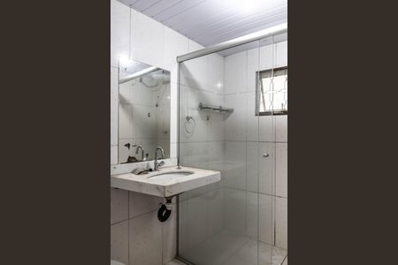 Casa para alugar com 80m², 3 quartos e 1 vaga Casa para alugar com 80m², 3 quartos e 1 vagaBanheiro Social