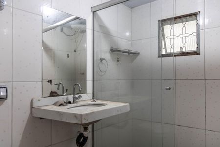 Casa para alugar com 80m², 3 quartos e 1 vaga Casa para alugar com 80m², 3 quartos e 1 vagaBanheiro Social