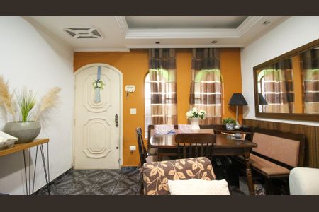 Casa para alugar com 2 quartos, 125m² em Jardim Iva, São Paulo