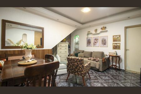 Casa para alugar com 2 quartos, 125m² em Jardim Iva, São Paulo