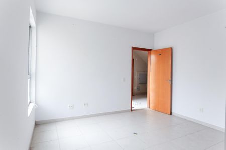 sala de apartamento à venda com 2 quartos, 70m² em Morro do Confisco, Contagem