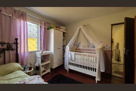 Casa à venda com 259m², 4 quartos e 4 vagas Casa à venda com 259m², 4 quartos e 4 vagasQuarto - Casa 2