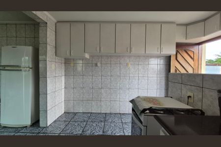 Casa à venda com 259m², 4 quartos e 4 vagas Casa à venda com 259m², 4 quartos e 4 vagasCozinha
