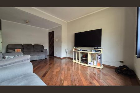 Casa à venda com 259m², 4 quartos e 4 vagas Casa à venda com 259m², 4 quartos e 4 vagasSala