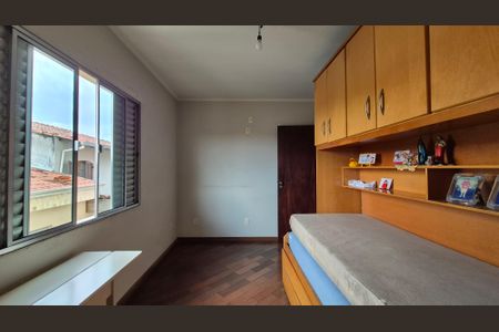 Casa à venda com 259m², 4 quartos e 4 vagas Casa à venda com 259m², 4 quartos e 4 vagasQuarto 2
