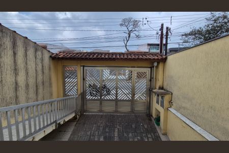 Casa à venda com 259m², 4 quartos e 4 vagas Casa à venda com 259m², 4 quartos e 4 vagasVista