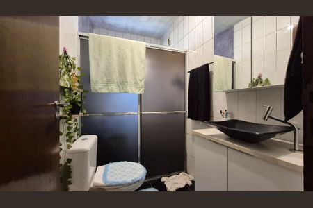 Casa à venda com 259m², 4 quartos e 4 vagas Casa à venda com 259m², 4 quartos e 4 vagasBanheiro