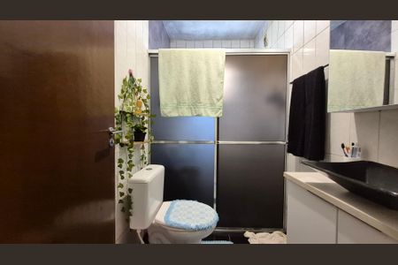 Casa à venda com 259m², 4 quartos e 4 vagas Casa à venda com 259m², 4 quartos e 4 vagasBanheiro