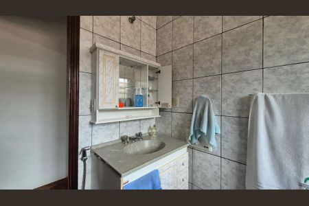 Casa à venda com 259m², 4 quartos e 4 vagas Casa à venda com 259m², 4 quartos e 4 vagasBanheiro