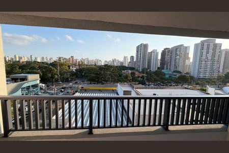 Varanda de kitnet/studio à venda com 1 quarto, 29m² em Indianópolis, São Paulo