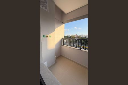 Varanda de kitnet/studio à venda com 1 quarto, 29m² em Indianópolis, São Paulo
