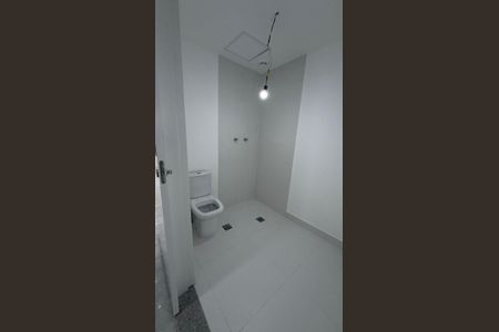 Banheiro de kitnet/studio à venda com 1 quarto, 29m² em Indianópolis, São Paulo