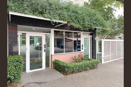 Apartamento para alugar com 170m², 3 quartos e 3 vagasEntrada condomínio