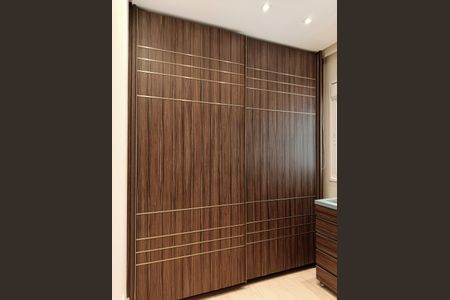 Apartamento para alugar com 170m², 3 quartos e 3 vagas Apartamento para alugar com 170m², 3 quartos e 3 vagasCloset da suíte 3