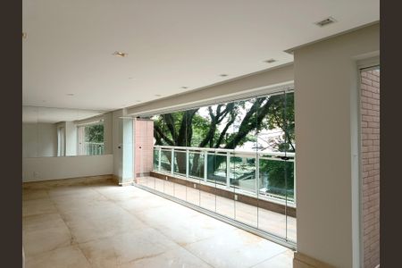 Apartamento para alugar com 170m², 3 quartos e 3 vagas Apartamento para alugar com 170m², 3 quartos e 3 vagasSala