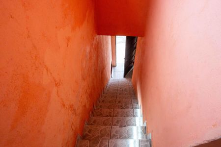 Casa para alugar com 110m², 1 quarto e sem vagaEscada