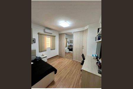 Casa à venda com 2 quartos, 103m² em Parque Capuava, Santo André