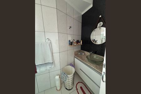 Casa à venda com 183m², 2 quartos e 3 vagas