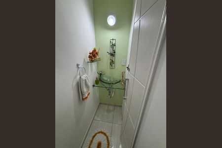 Casa à venda com 183m², 2 quartos e 3 vagas