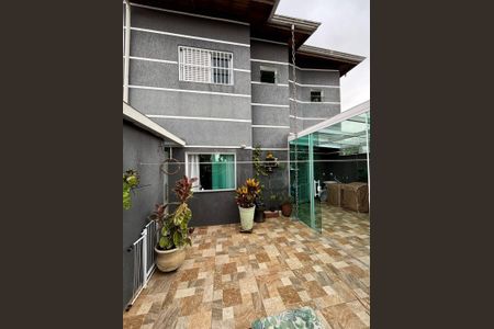 Casa à venda com 183m², 2 quartos e 3 vagas