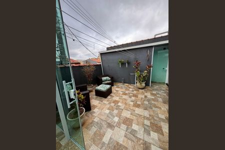 Casa à venda com 183m², 2 quartos e 3 vagas