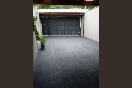 Casa à venda com 129m², 3 quartos e 4 vagas