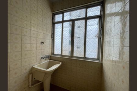 Área de Serviço de casa para alugar com 2 quartos, 100m² em Engenho do Porto, Duque de Caxias