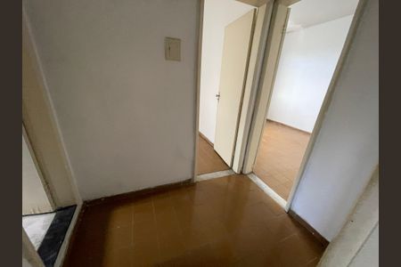 Corredor de casa para alugar com 2 quartos, 100m² em Engenho do Porto, Duque de Caxias