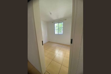 Quarto 2 de apartamento para alugar com 2 quartos, 40m² em Vila Nova, Porto Alegre