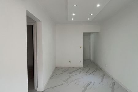 Sala de apartamento para alugar com 3 quartos, 84m² em Ponta da Praia, Santos