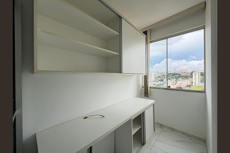 Apartamento para alugar com 87m², 2 quartos e 2 vagasCozinha