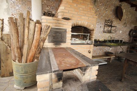 Casa à venda com 390m², 5 quartos e 6 vagasÁrea gourmet