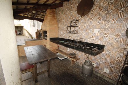 Casa à venda com 390m², 5 quartos e 6 vagasÁrea gourmet