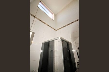 Casa à venda com 390m², 5 quartos e 6 vagasbanheiro 1