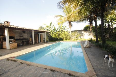 Casa à venda com 390m², 5 quartos e 6 vagasPiscina